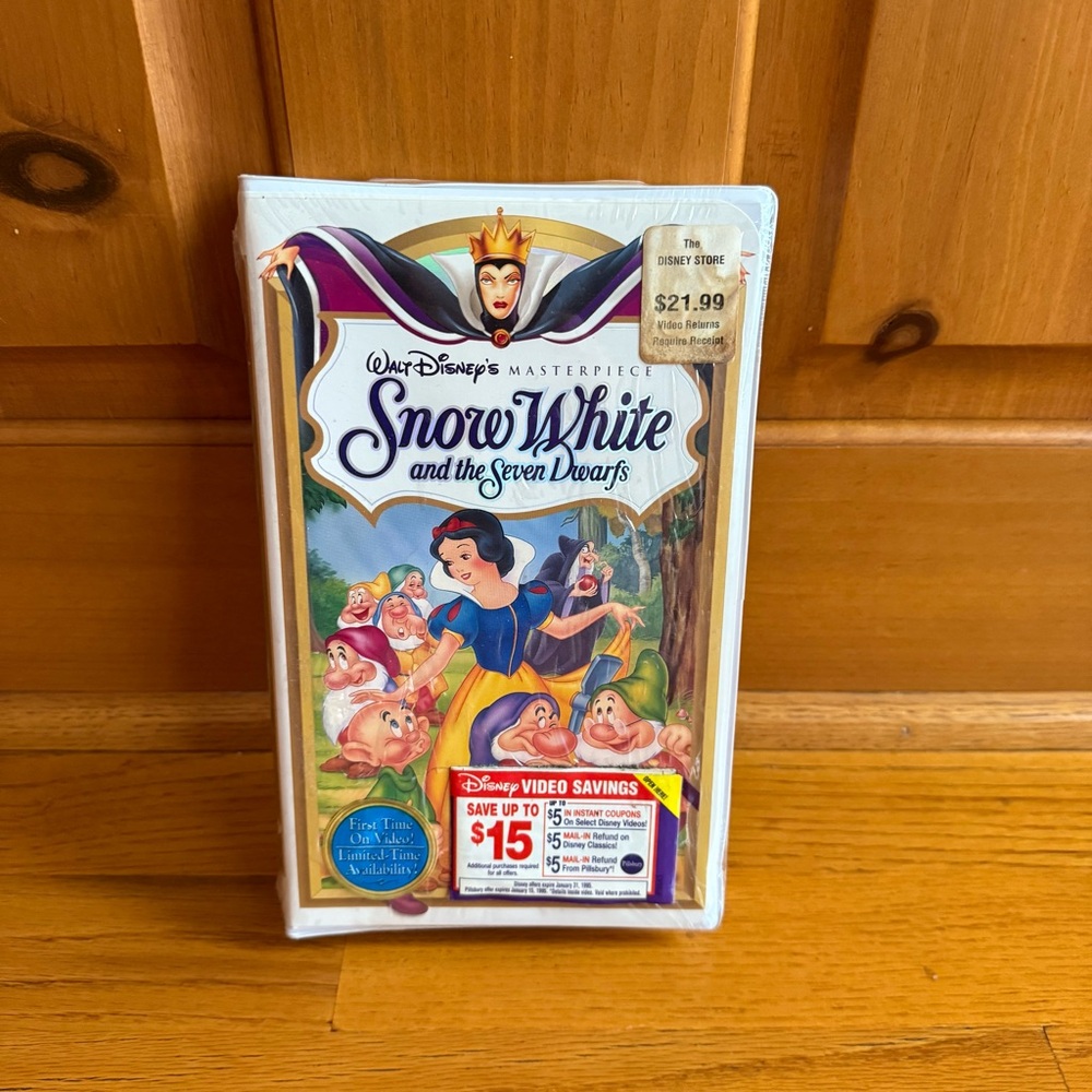 Snow White And The Seven Dwarfs VHS Masterpiece Collection NEW